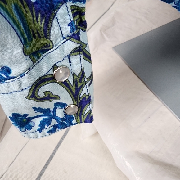 Roper Floral Pearl Snap Western Shirt  Powder Blue Feminine Cowgirl Size Large - Picture 11 of 15